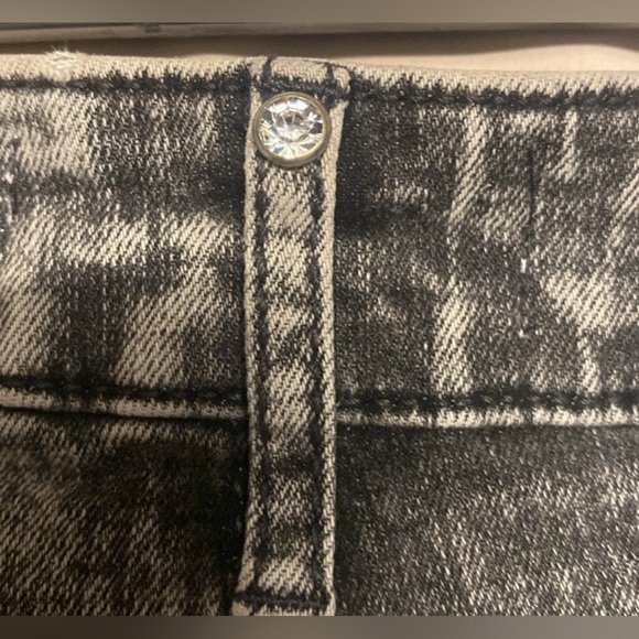 NWOT - Rebecca Minkoff Acid Wash Studded Pocket Jeans - Size 12 - Picture 7 of 10